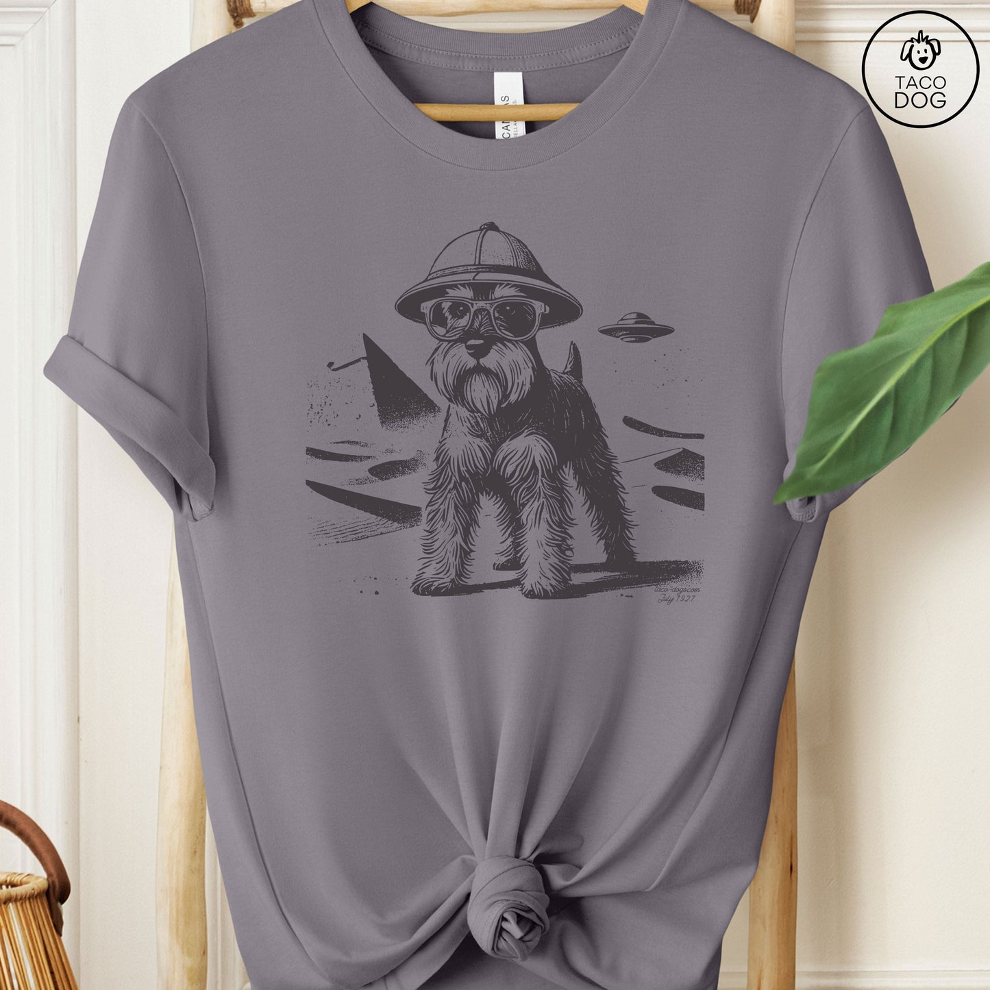 Schnauzer Egypt Pyramid Pyramids UFO T-Shirt