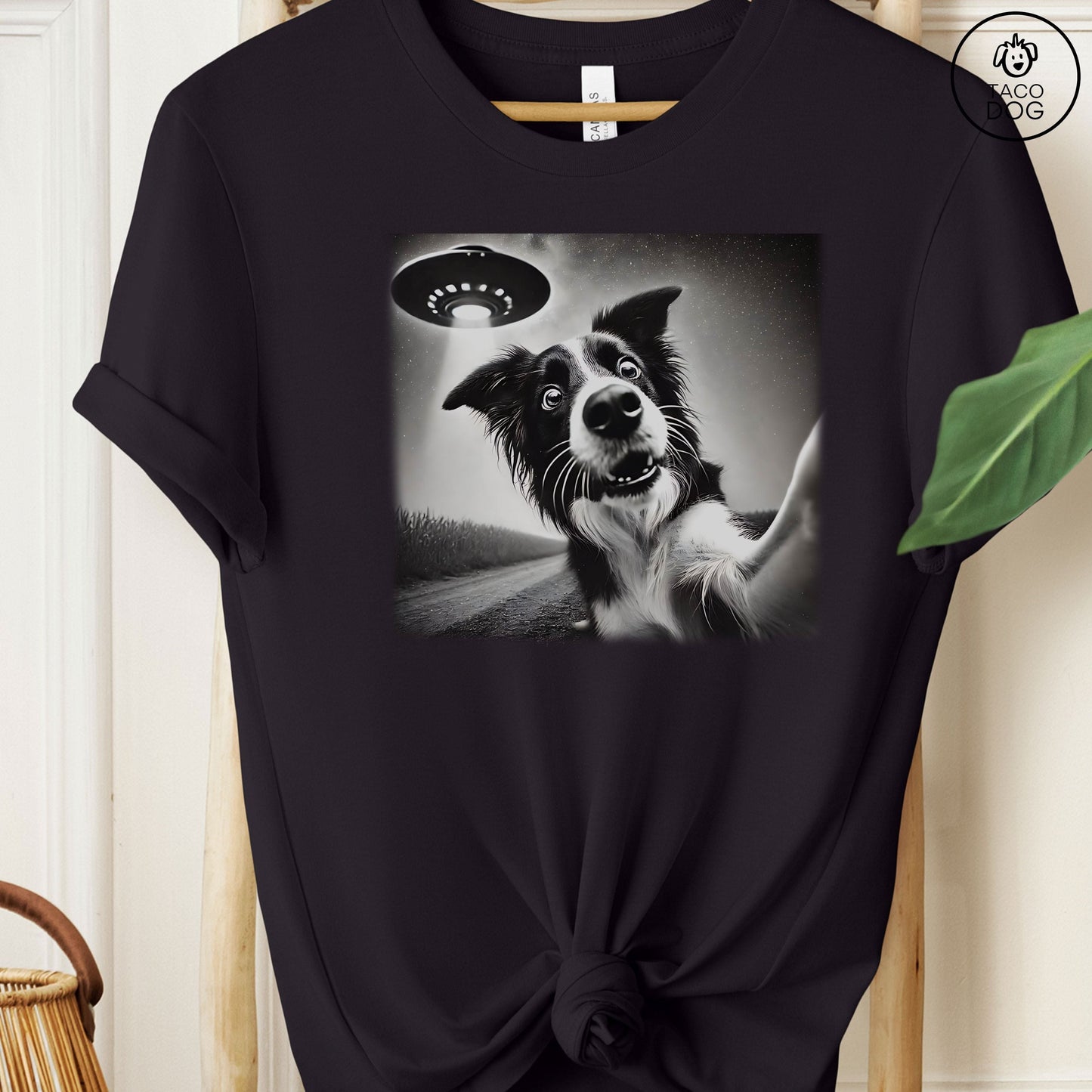 Border Collie UFO Selfie T-Shirt