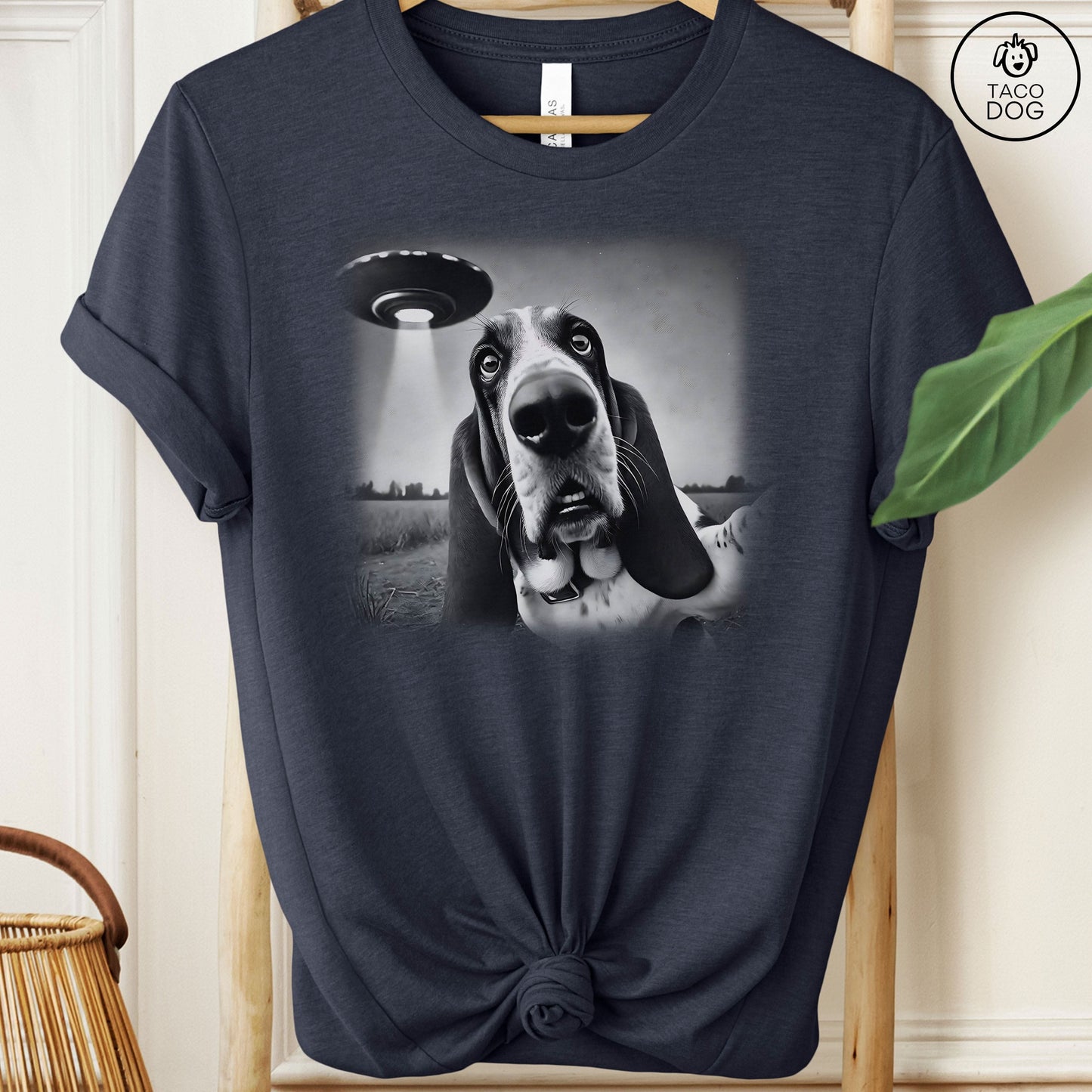 Basset Hound UFO Selfie T-Shirt
