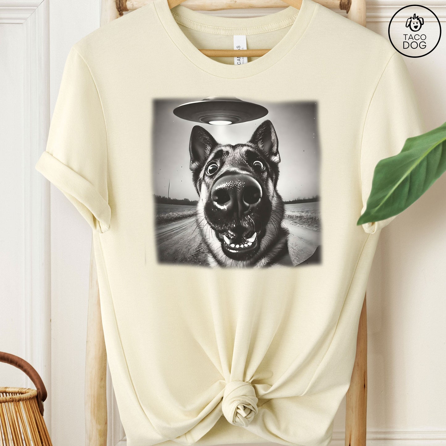 German Shepherd GSD UFO Selfie T-Shirt
