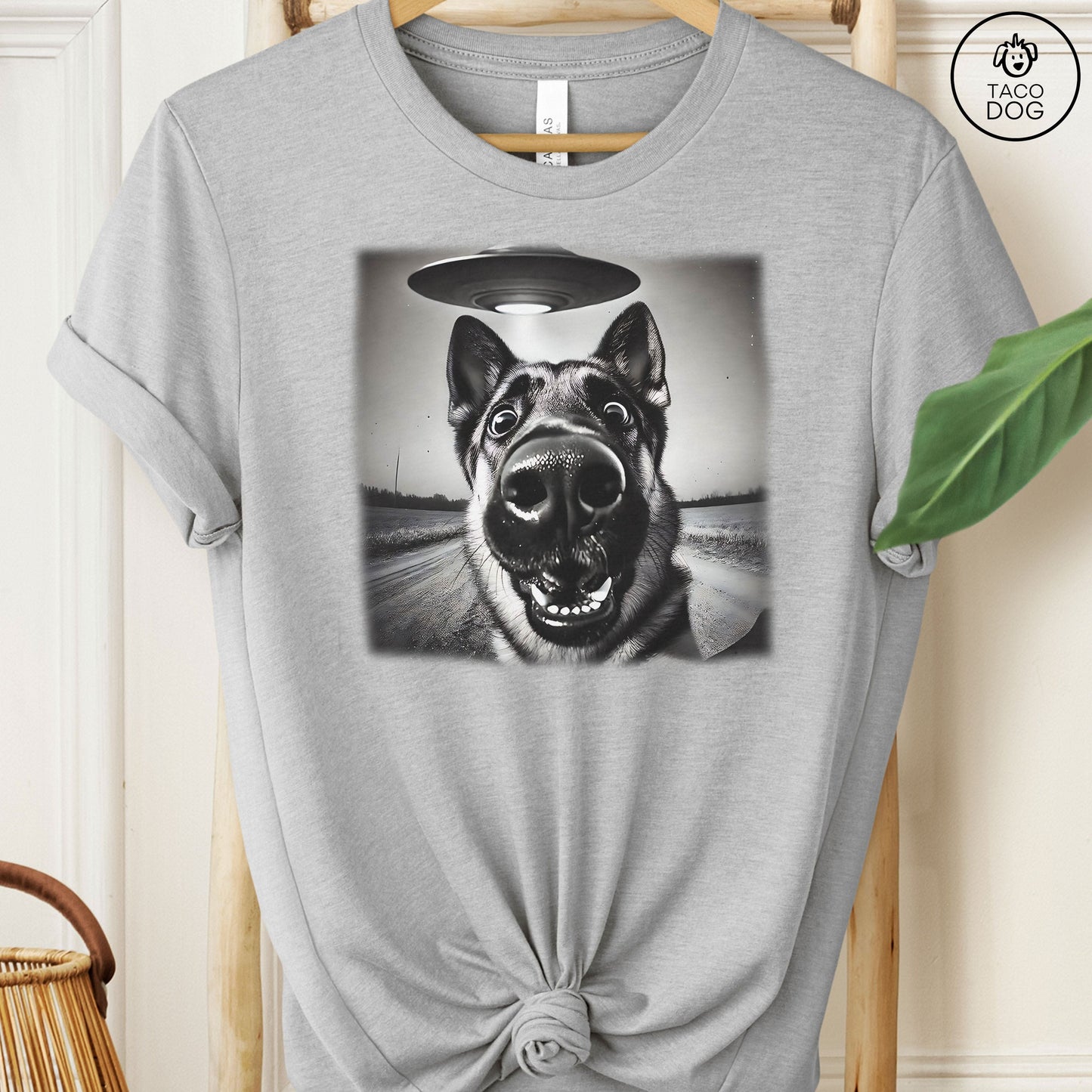 German Shepherd GSD UFO Selfie T-Shirt