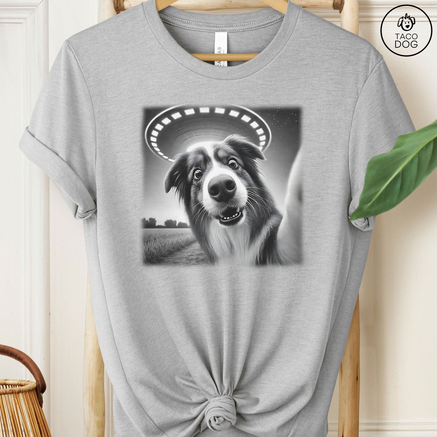 Australian Shepherd Aussie Selfie UFO T-Shirt