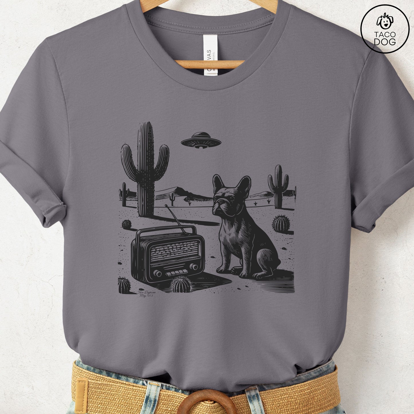 Frenchie French Bulldog Vintage Radio T-Shirt