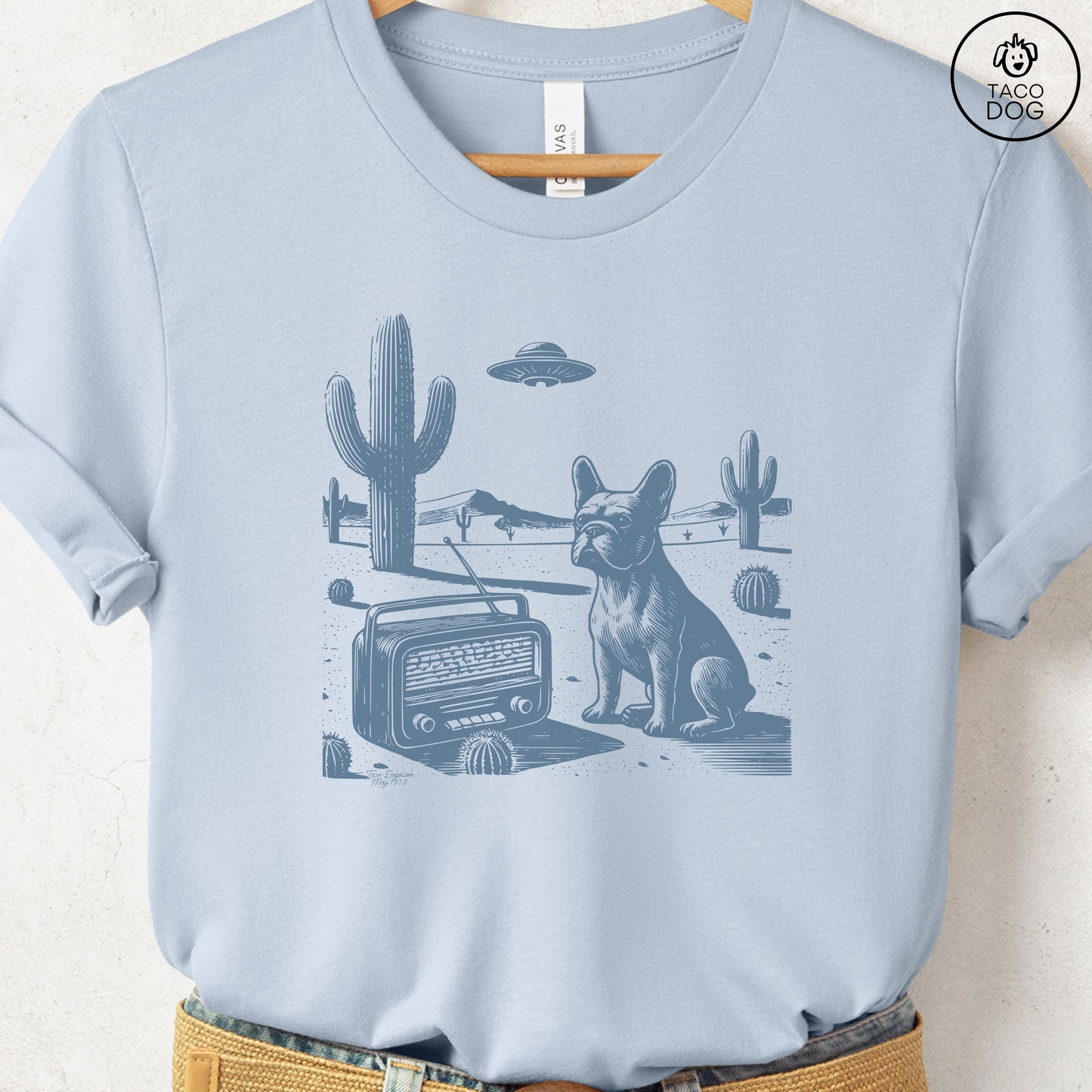 Frenchie French Bulldog Vintage Radio T-Shirt