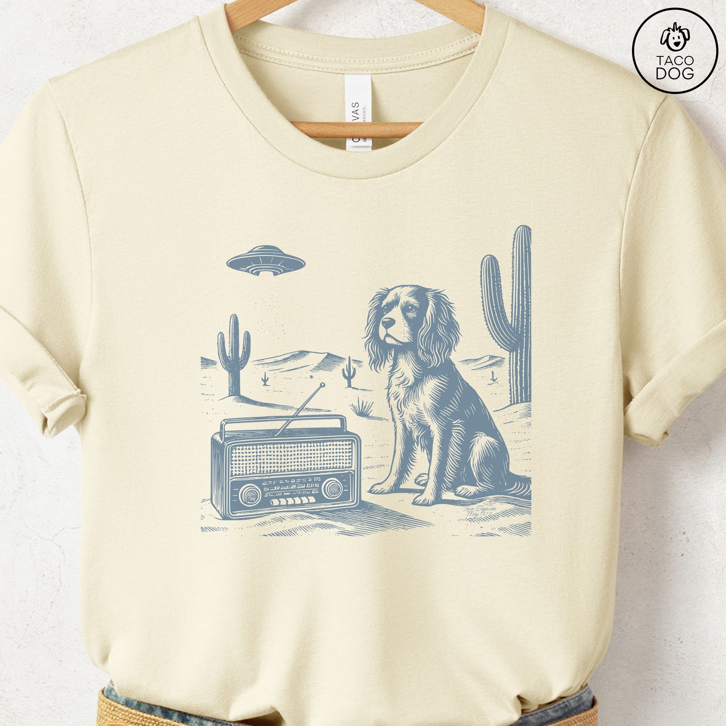 Cavalier King Charles Spaniel Vintage Radio T-Shirt