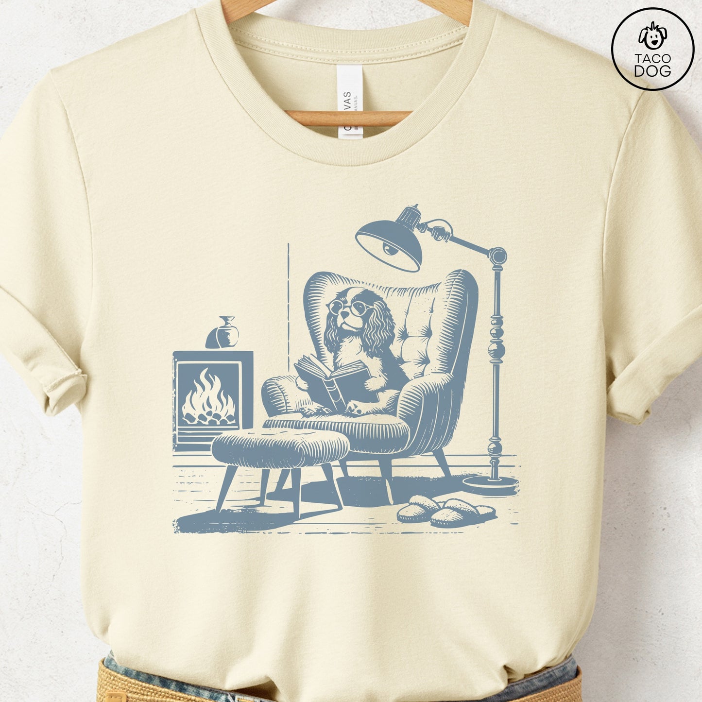 Cavalier King Charles Spaniel Reading Chair T-Shirt