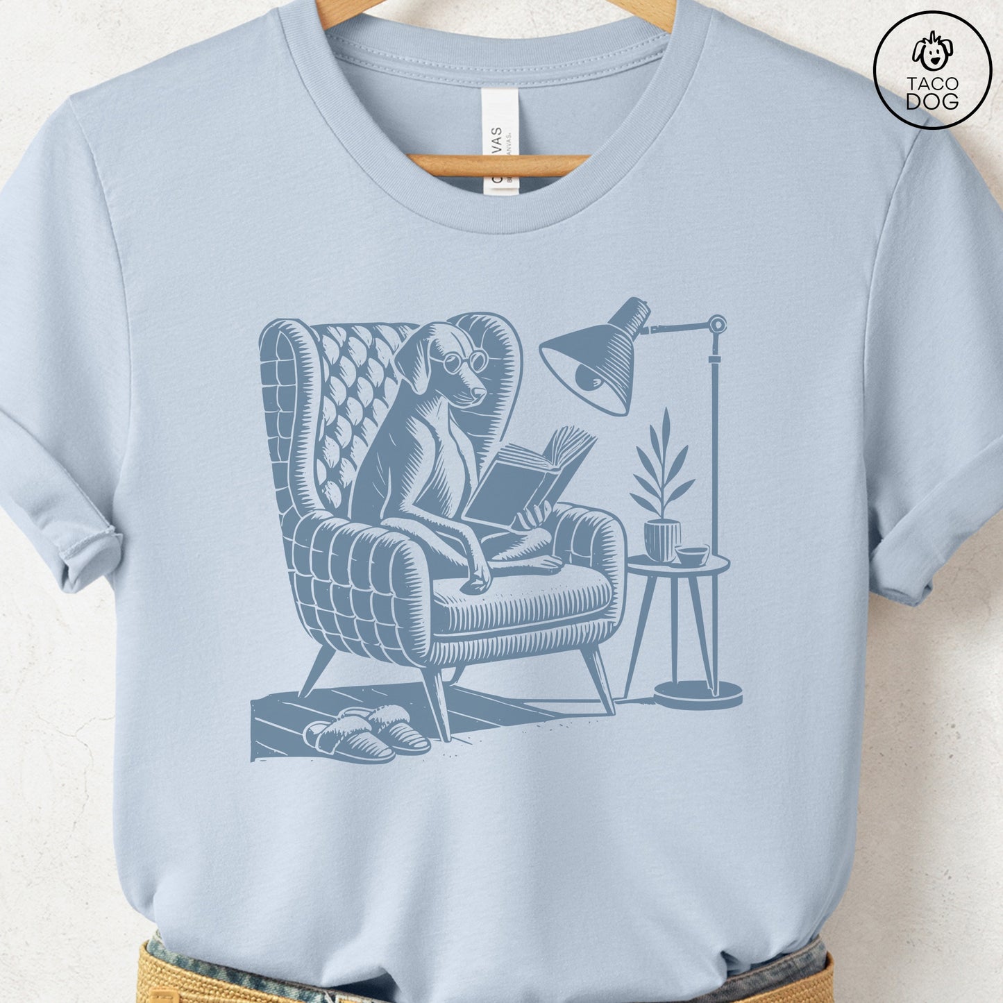 Vizsla Reading Chair T-Shirt