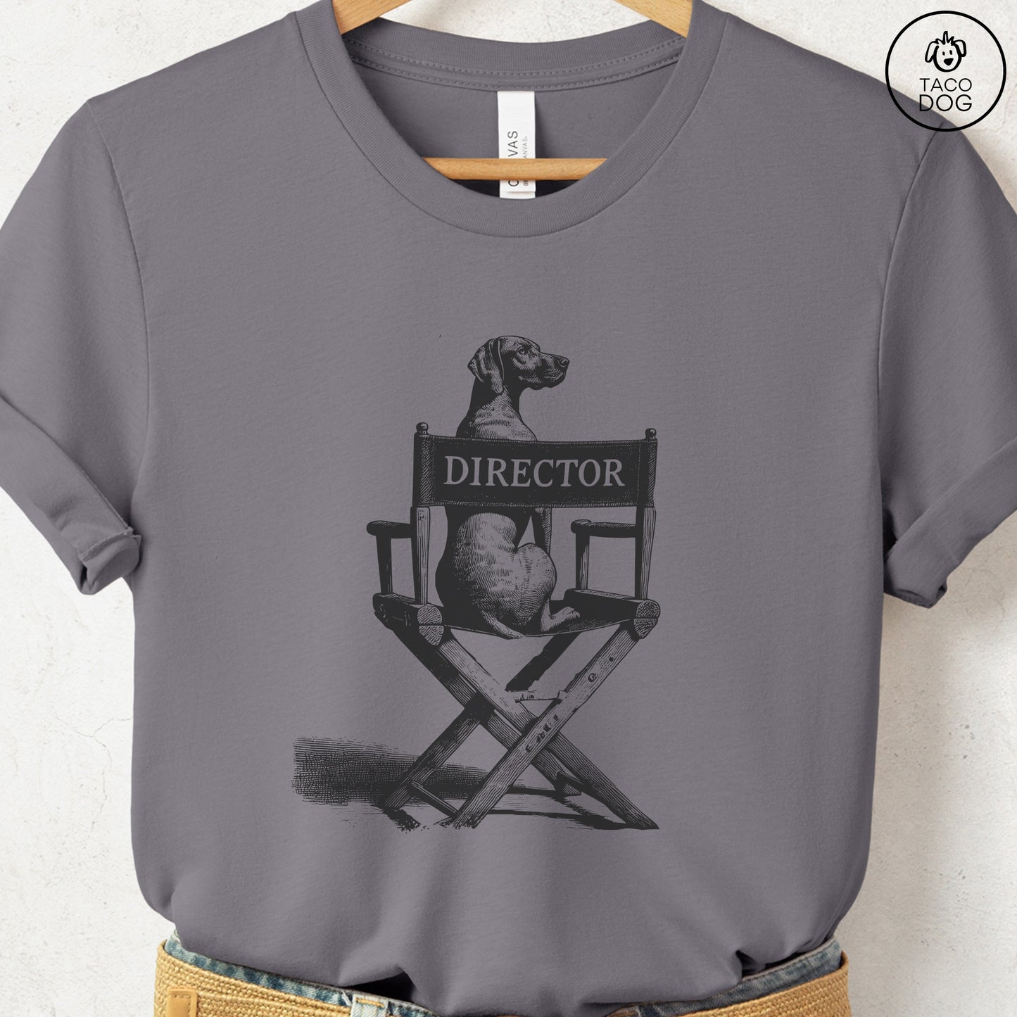 Vizsla Director Chair T-Shirt