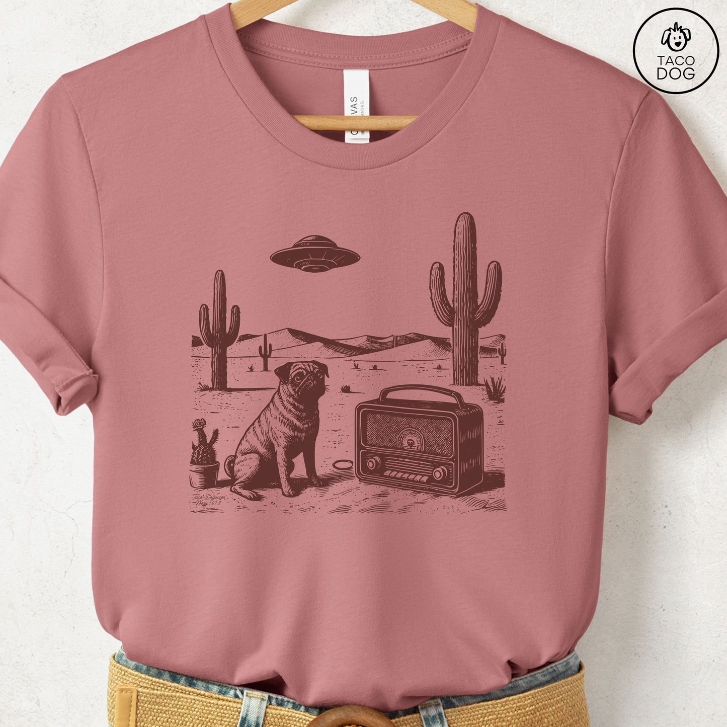 Pug Vintage Radio T-Shirt