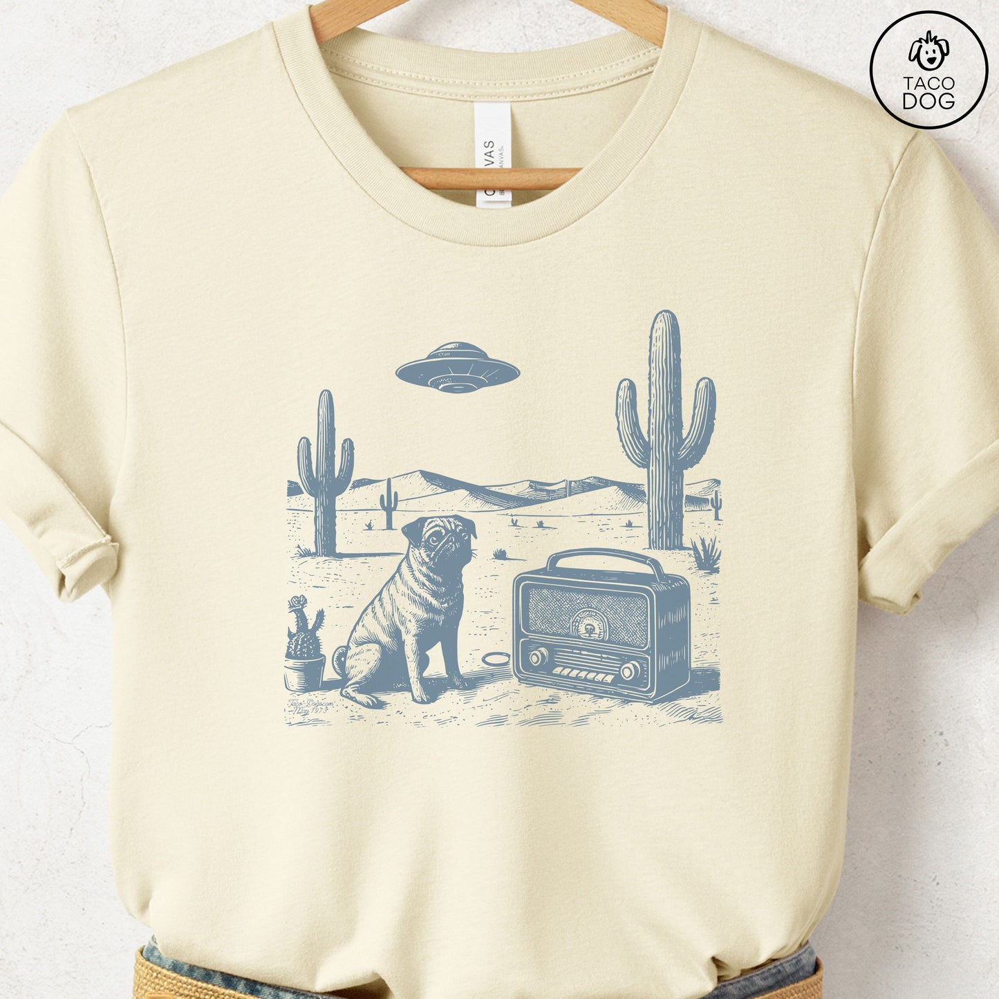 Pug Vintage Radio T-Shirt
