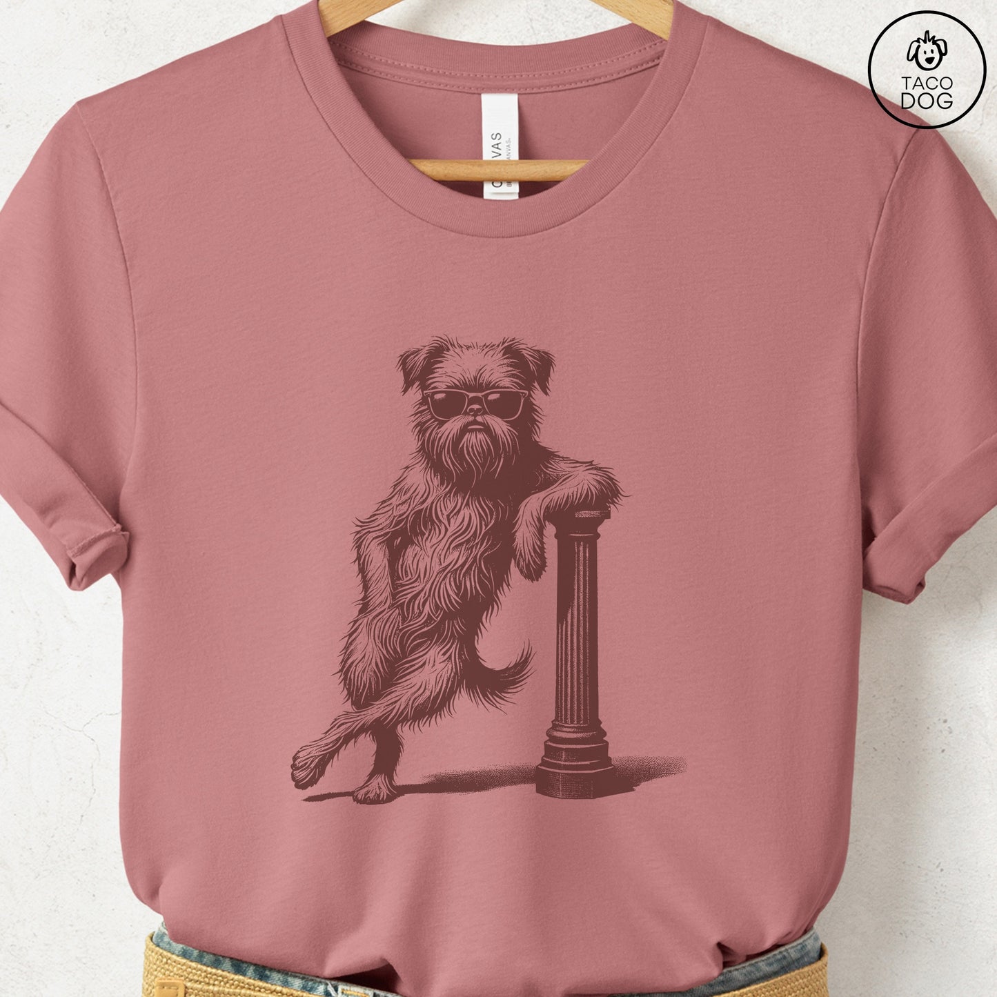 Brussels Griffon Griff Lamppost Leaning T-Shirt