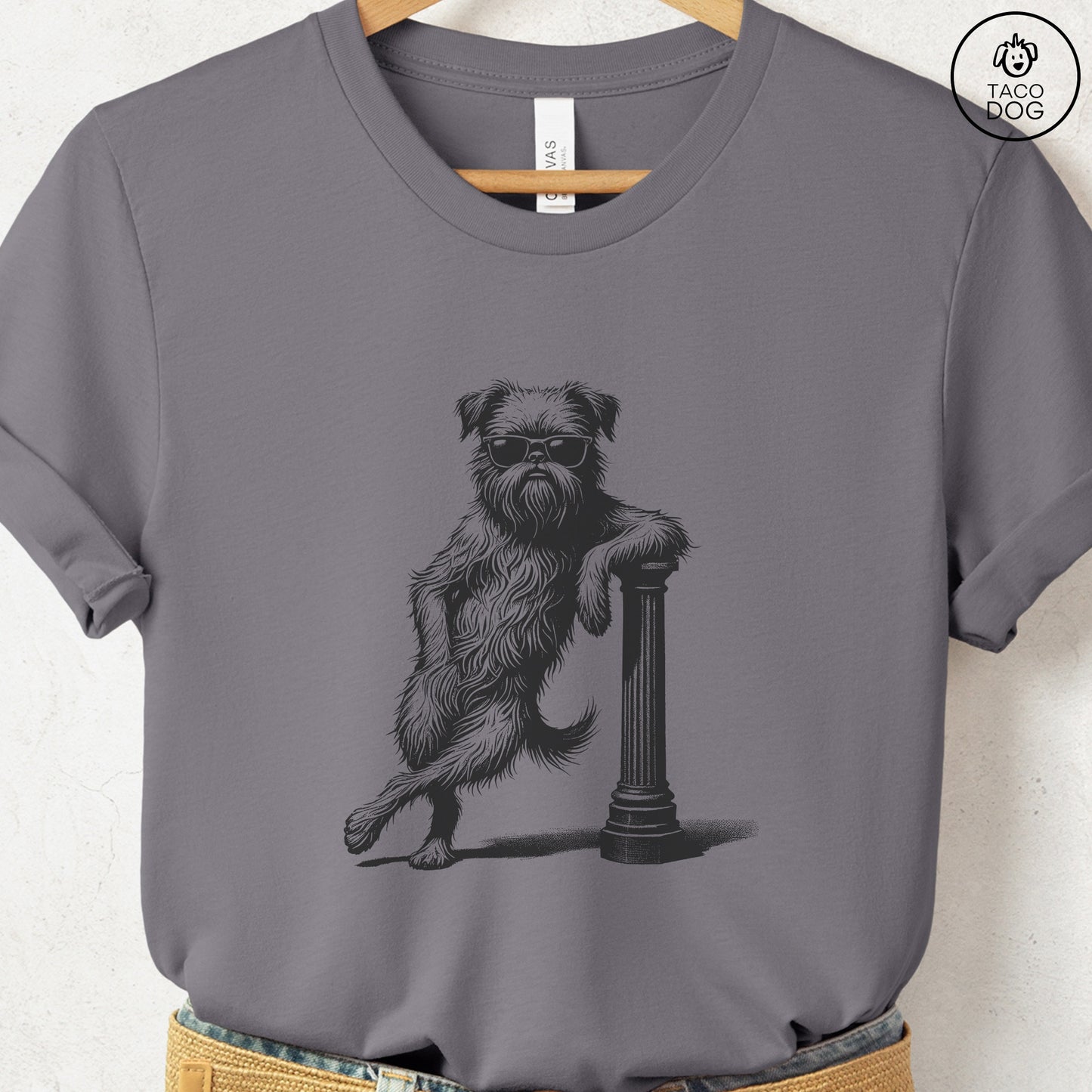 Brussels Griffon Griff Lamppost Leaning T-Shirt