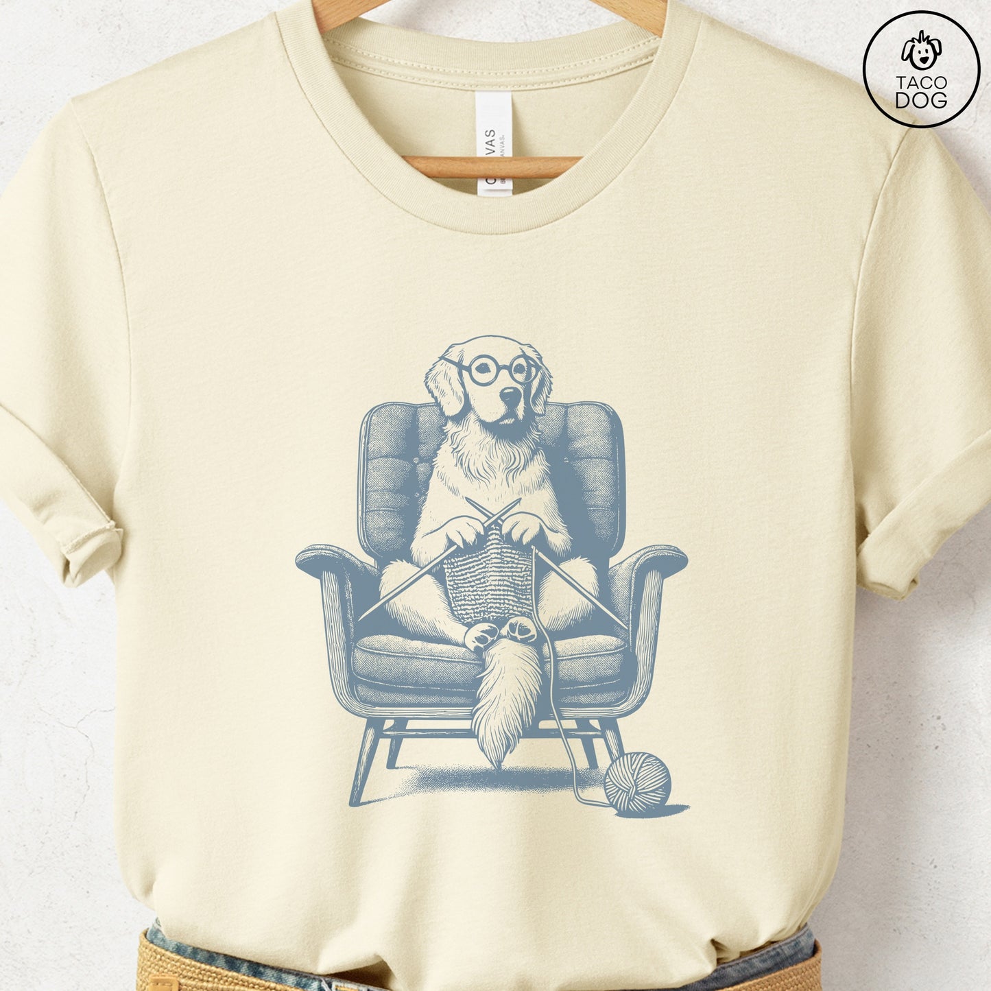 Golden Retriever Knitting T-Shirt