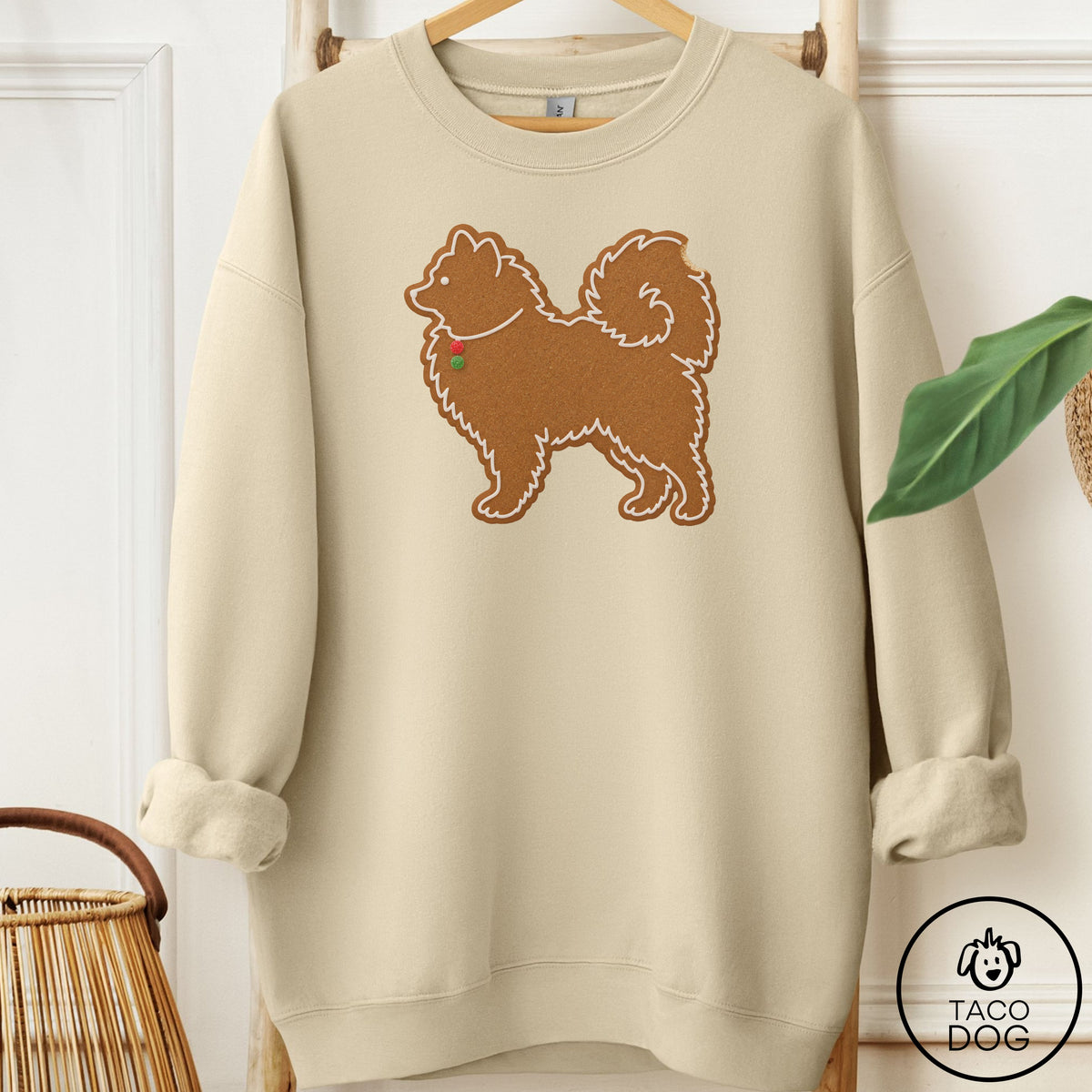 Pomeranian Gingerbread Sweatshirt Sand Taco-Dog