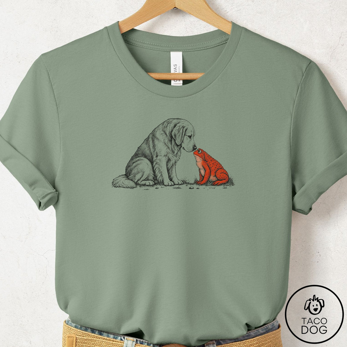 Golden Retriever Toad Watch T-Shirt Sage Taco-Dog