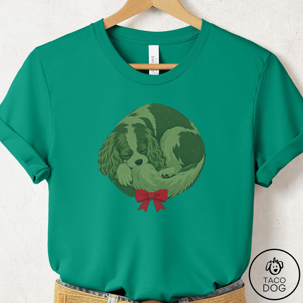 Cavalier King Charles Spaniel Wreath T-Shirt Kelly Taco-Dog