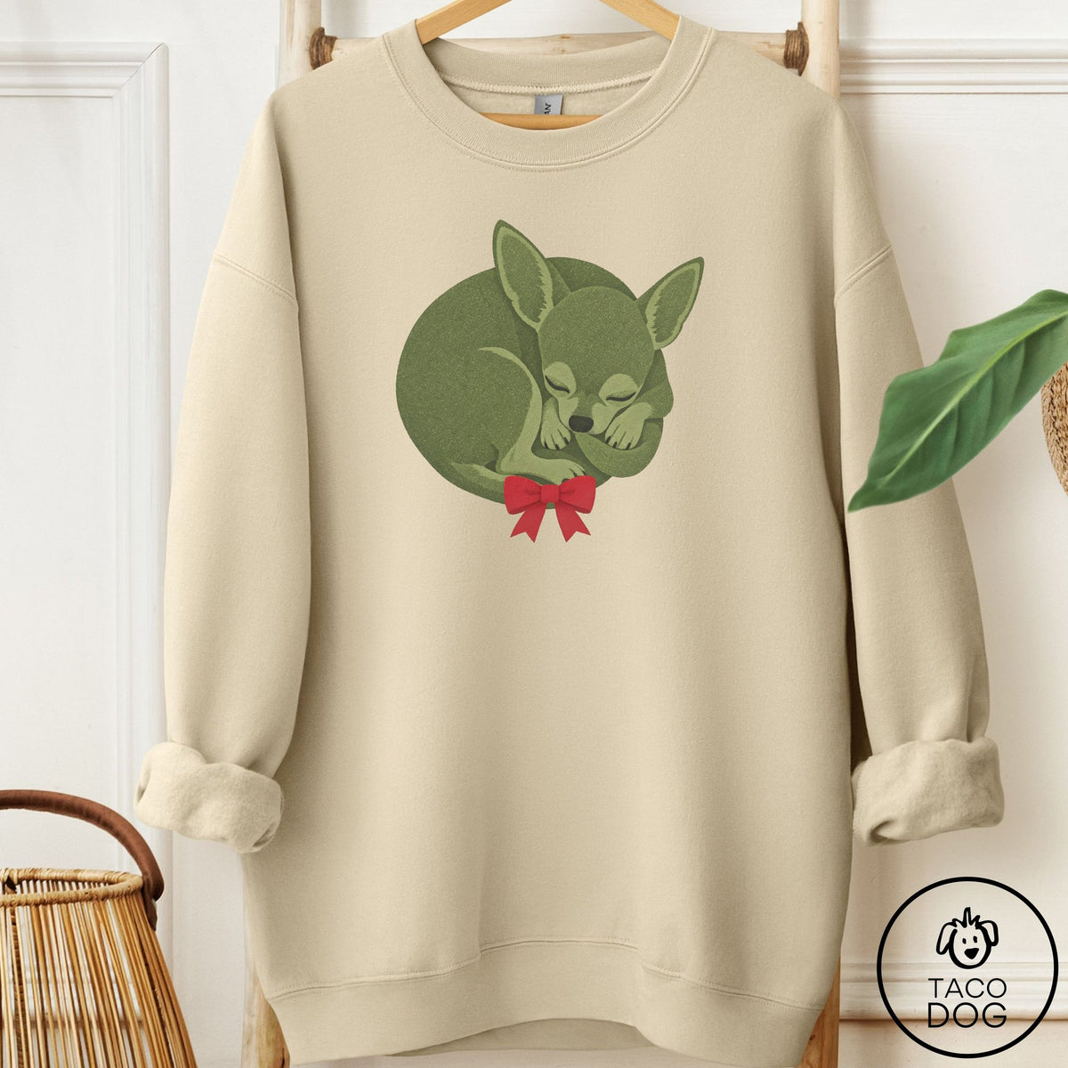Chihuahua Wreath Sweatshirt Sand Taco-Dog