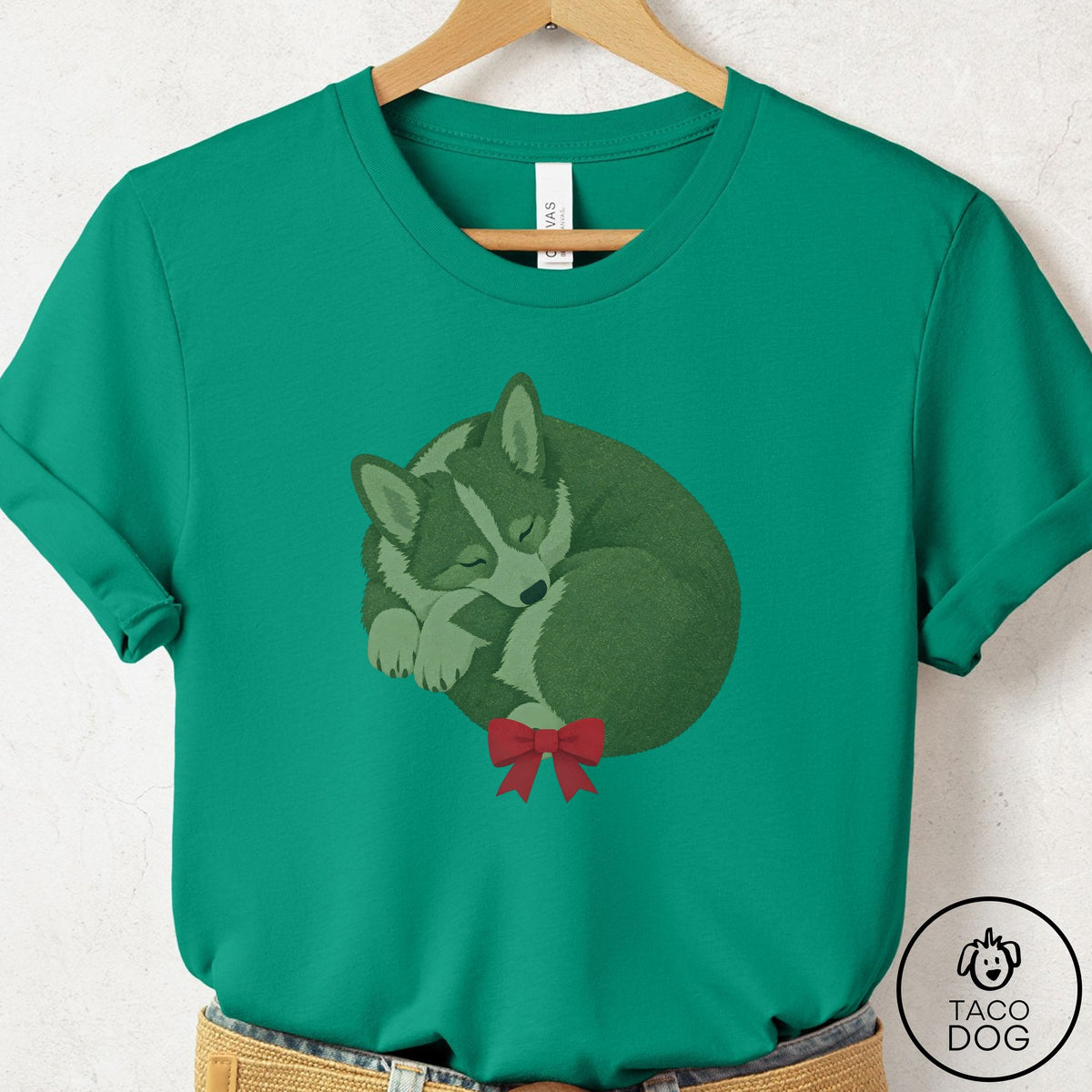 Corgi Wreath T-Shirt Kelly Taco-Dog