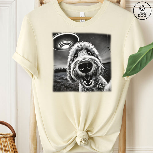 Goldendoodle Doodle UFO Selfie T-Shirt
