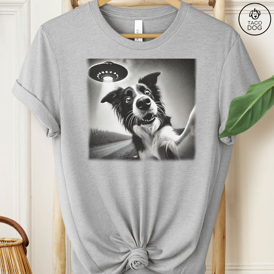 Border Collie UFO Selfie T-Shirt Athletic Heather Taco-Dog