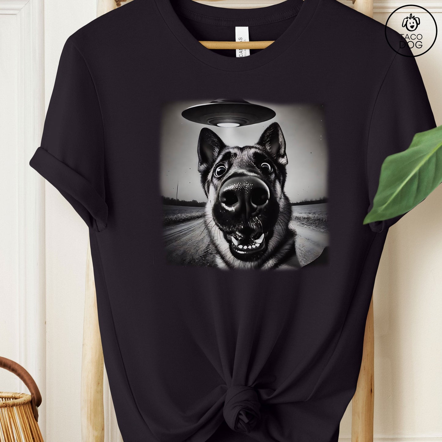 German Shepherd GSD UFO Selfie T-Shirt