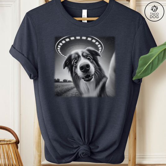 Australian Shepherd Aussie Selfie UFO T-Shirt Heather Midnight Navy Taco-Dog
