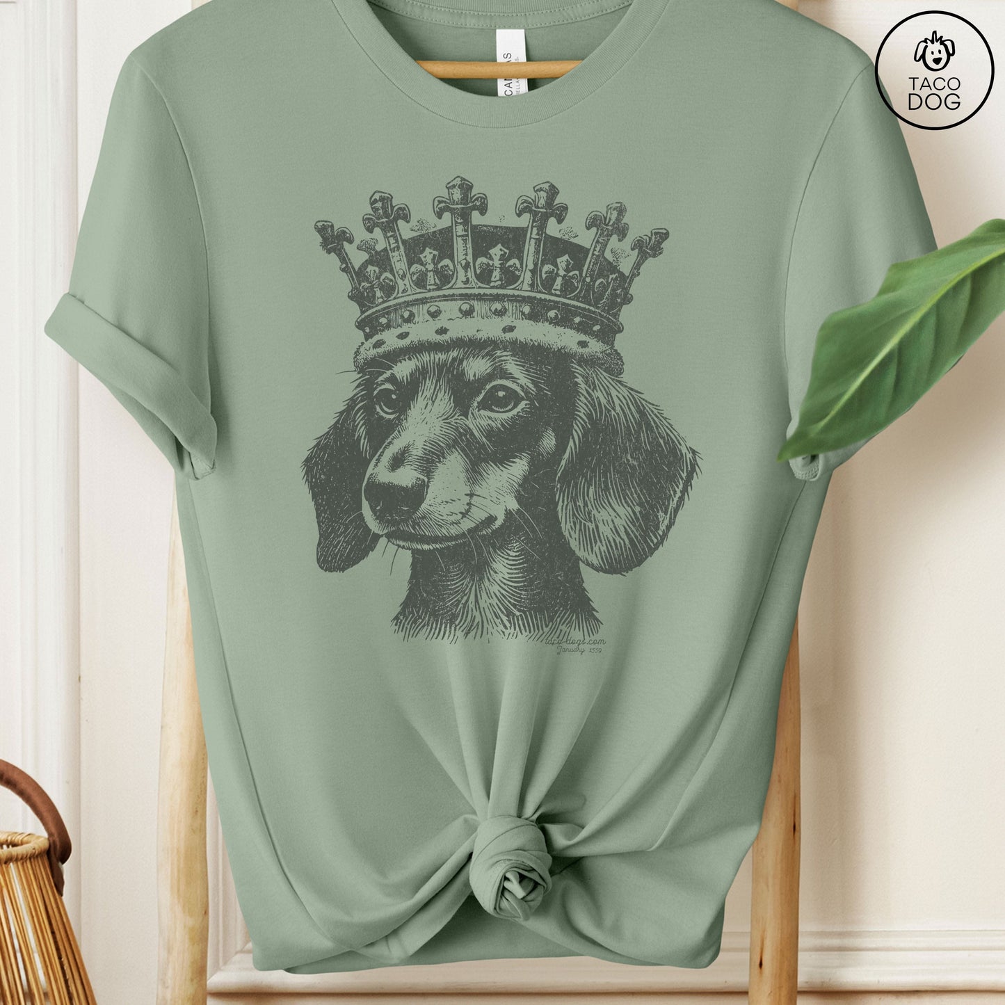 Dachshund Doxie Wiener Dog Crown T-Shirt