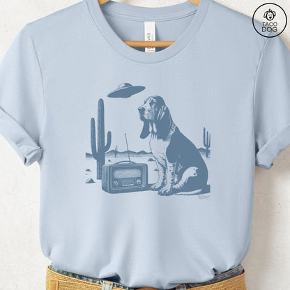 Basset Hound Vintage Radio T-Shirt