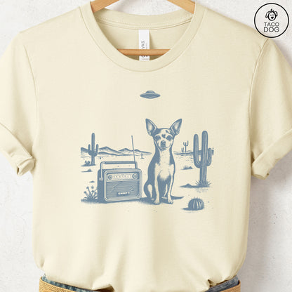Chihuahua Vintage Radio T-Shirt