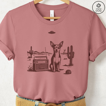 Chihuahua Vintage Radio T-Shirt