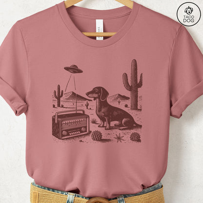 Dachshund Vintage Radio T-Shirt