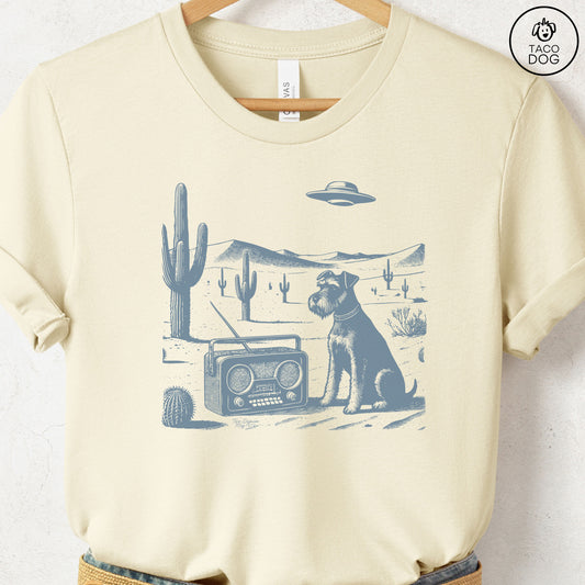 Schnauzer Vintage Radio T-Shirt