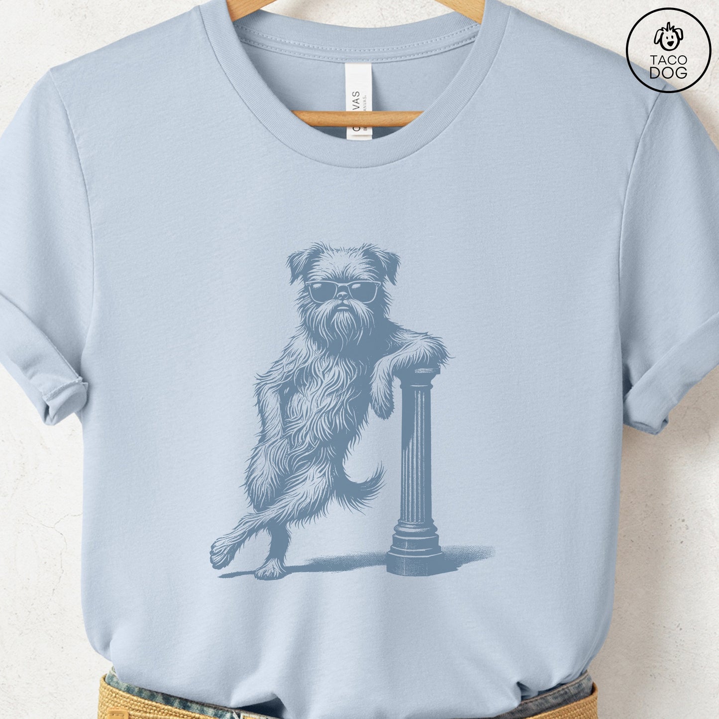 Brussels Griffon Griff Lamppost Leaning T-Shirt