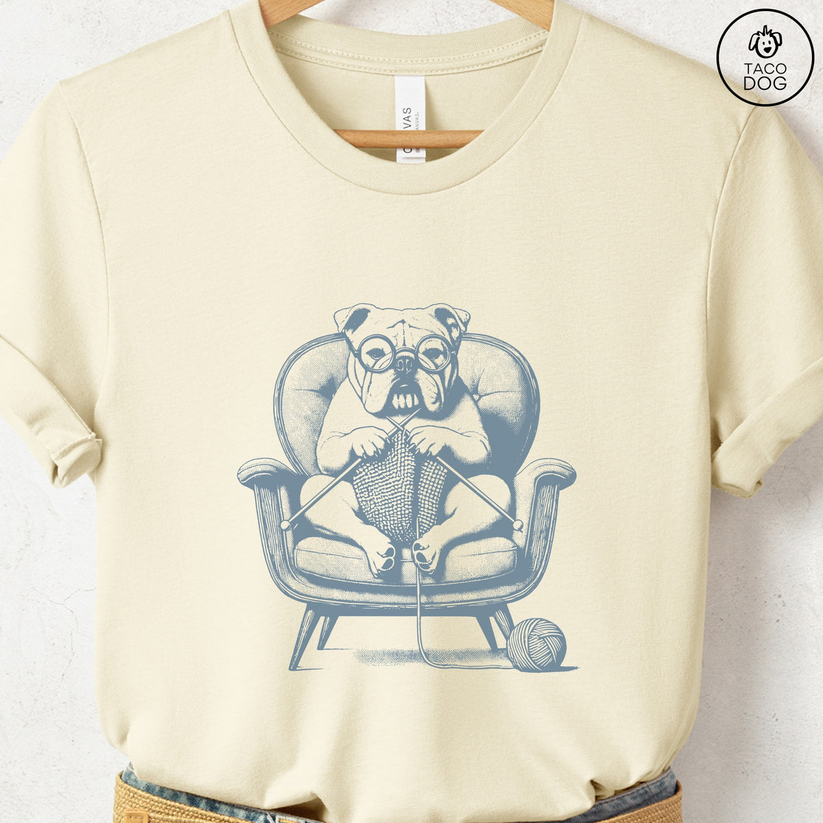 English Bulldog Knitting T-Shirt, design close-up