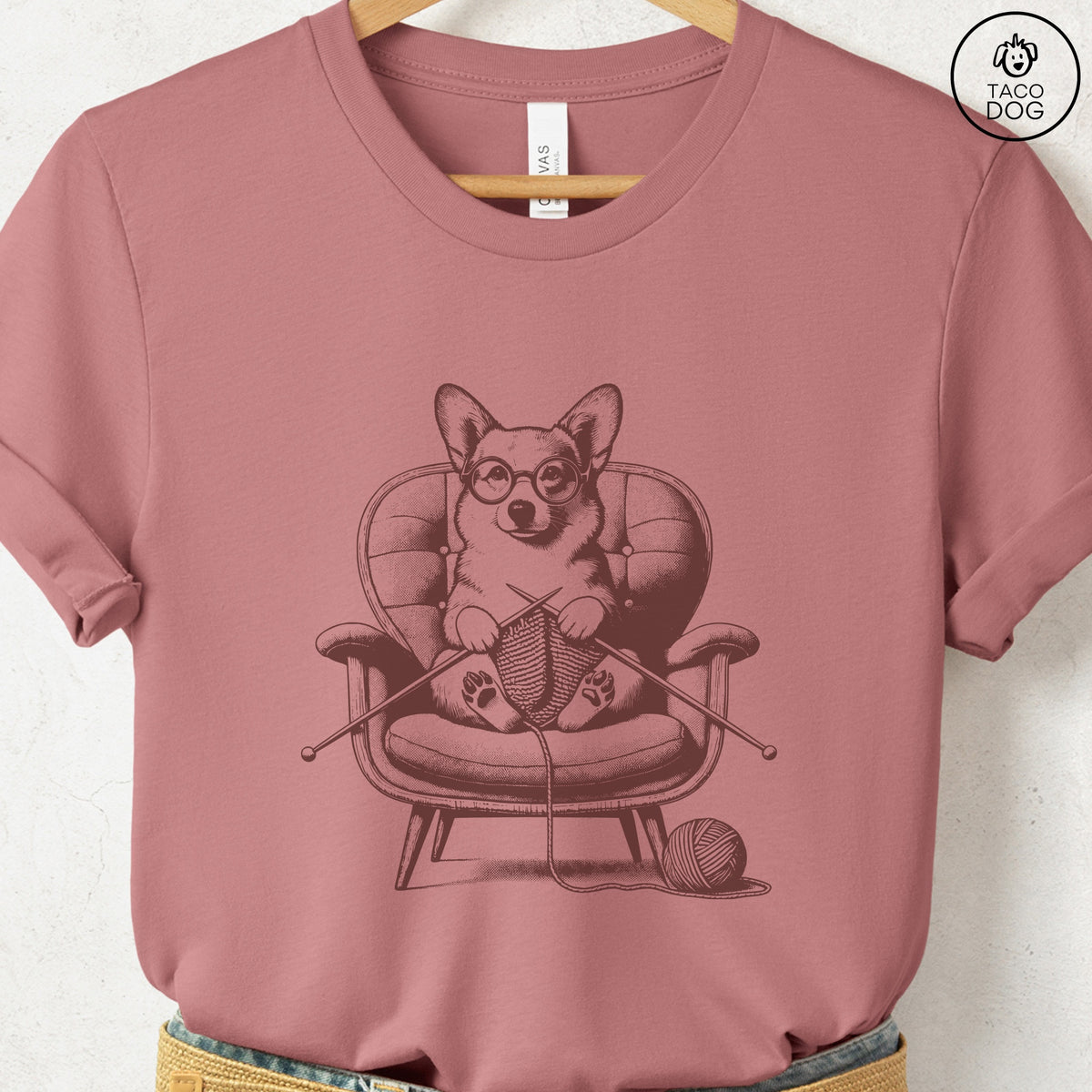Corgi Knitting T-Shirt, design close-up