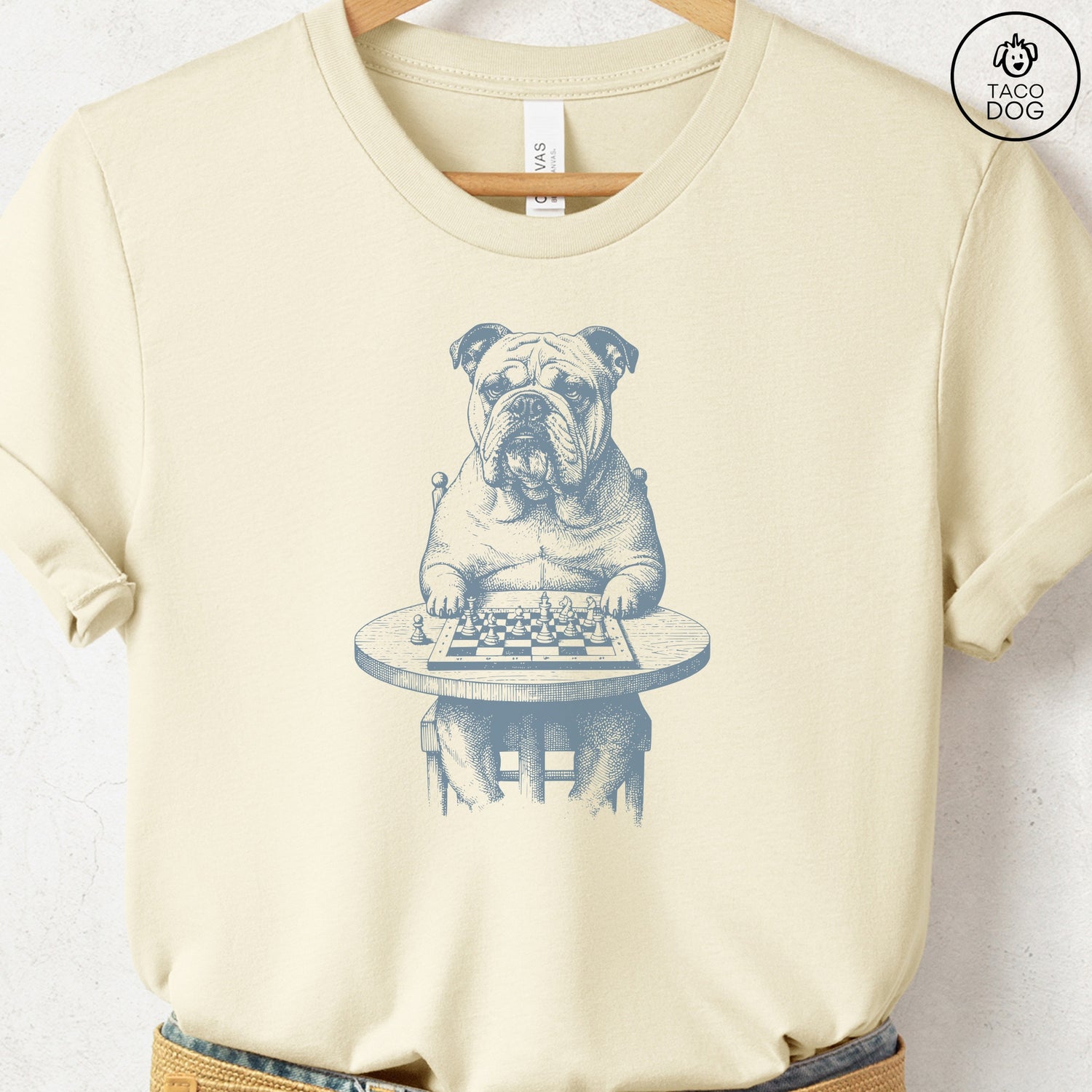 English Bulldog Chess Master T-Shirt Natural Taco-Dog