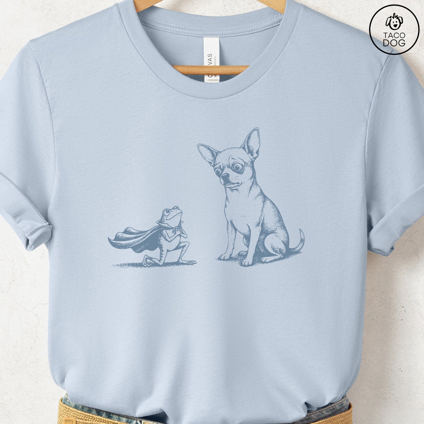 Chihuahua & Frog T-Shirt Light Blue