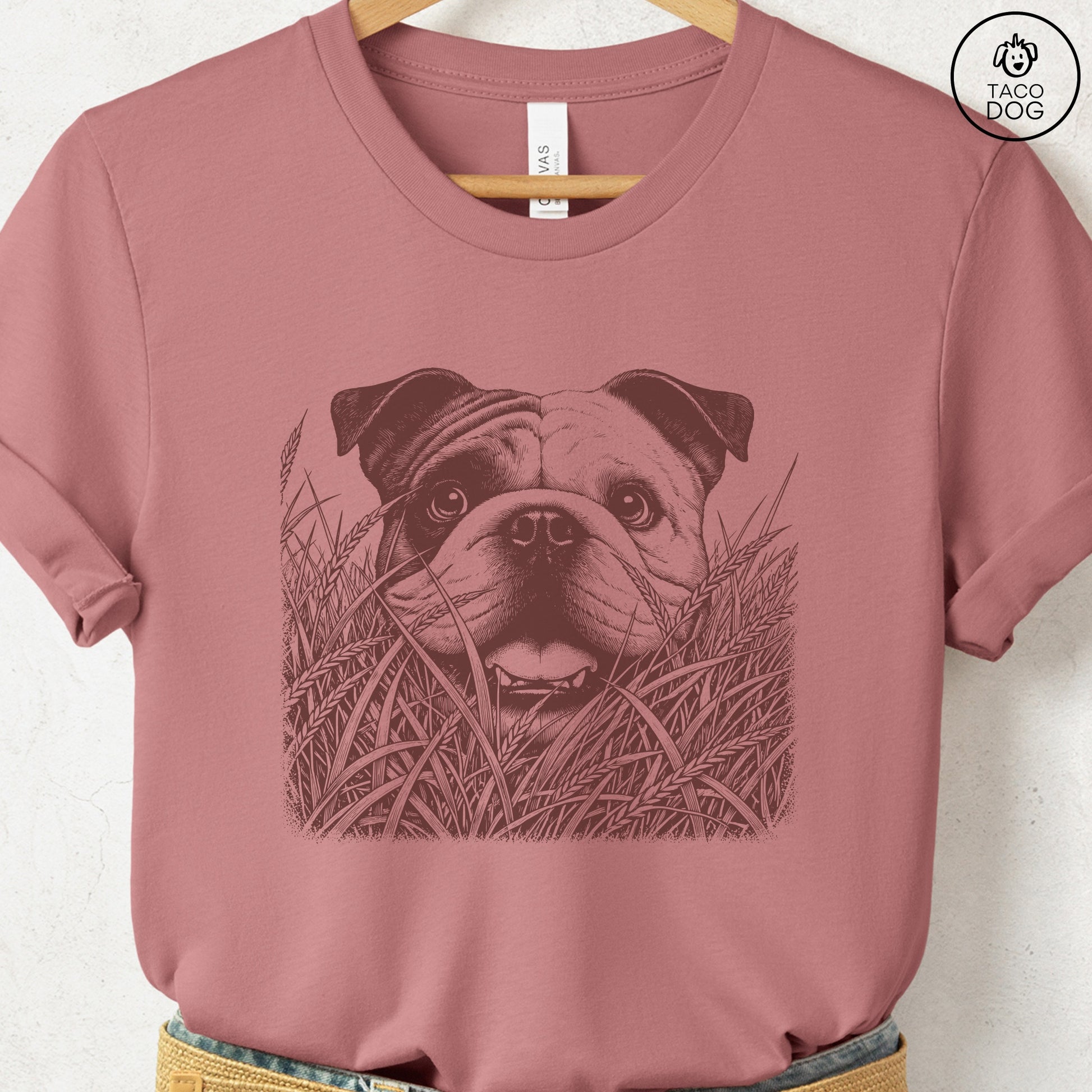 English Bulldog in the Grass T-Shirt Heather Mauve Taco-Dog