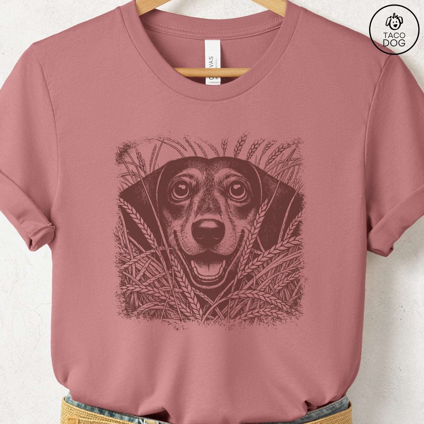 Dachshund Weenie in the Grass T-Shirt Heather Mauve Taco-Dog