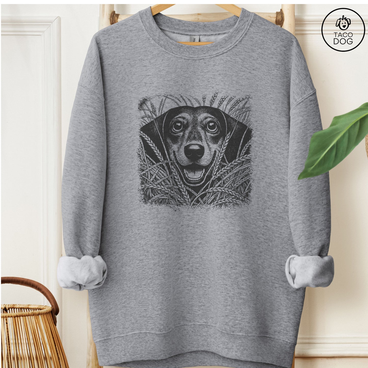 Dachshund Weenie in the Grass Sweatshirt Graphite Heather Taco-Dog