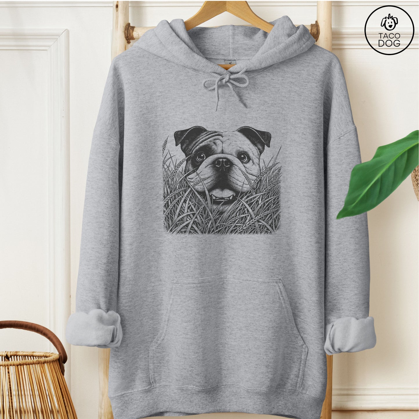 English Bulldog in the Grass Hoodie Graphite Heather Taco-Dog