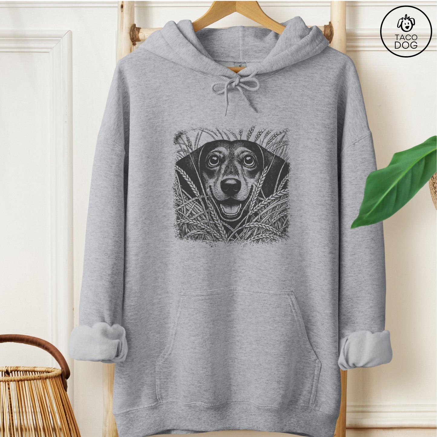 Dachshund Weenie in the Grass Hoodie Graphite Heather Taco-Dog