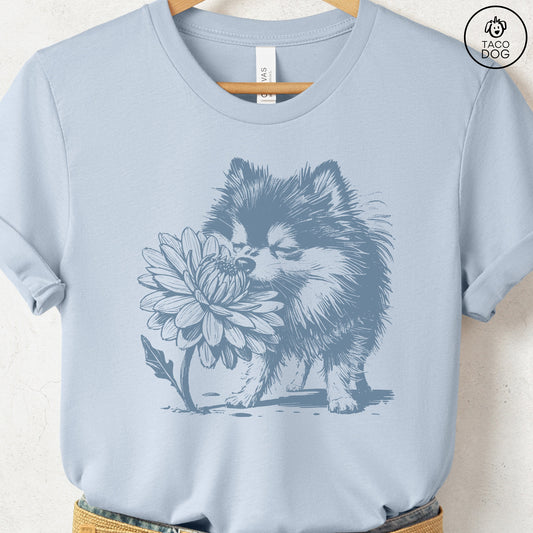 Pomeranian Smell the Flowers T-Shirt Light Blue