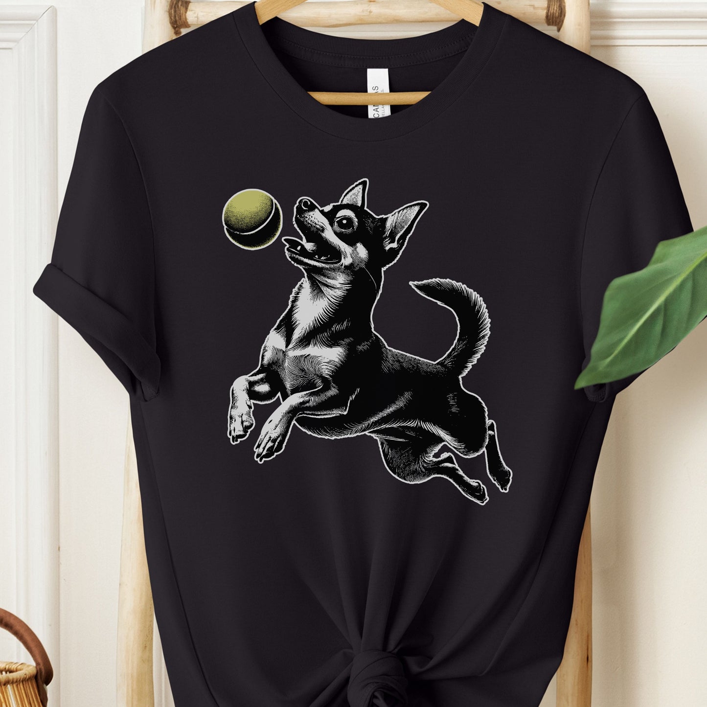 Chihuahua Tennis Ball T-Shirt Black Taco-Dog