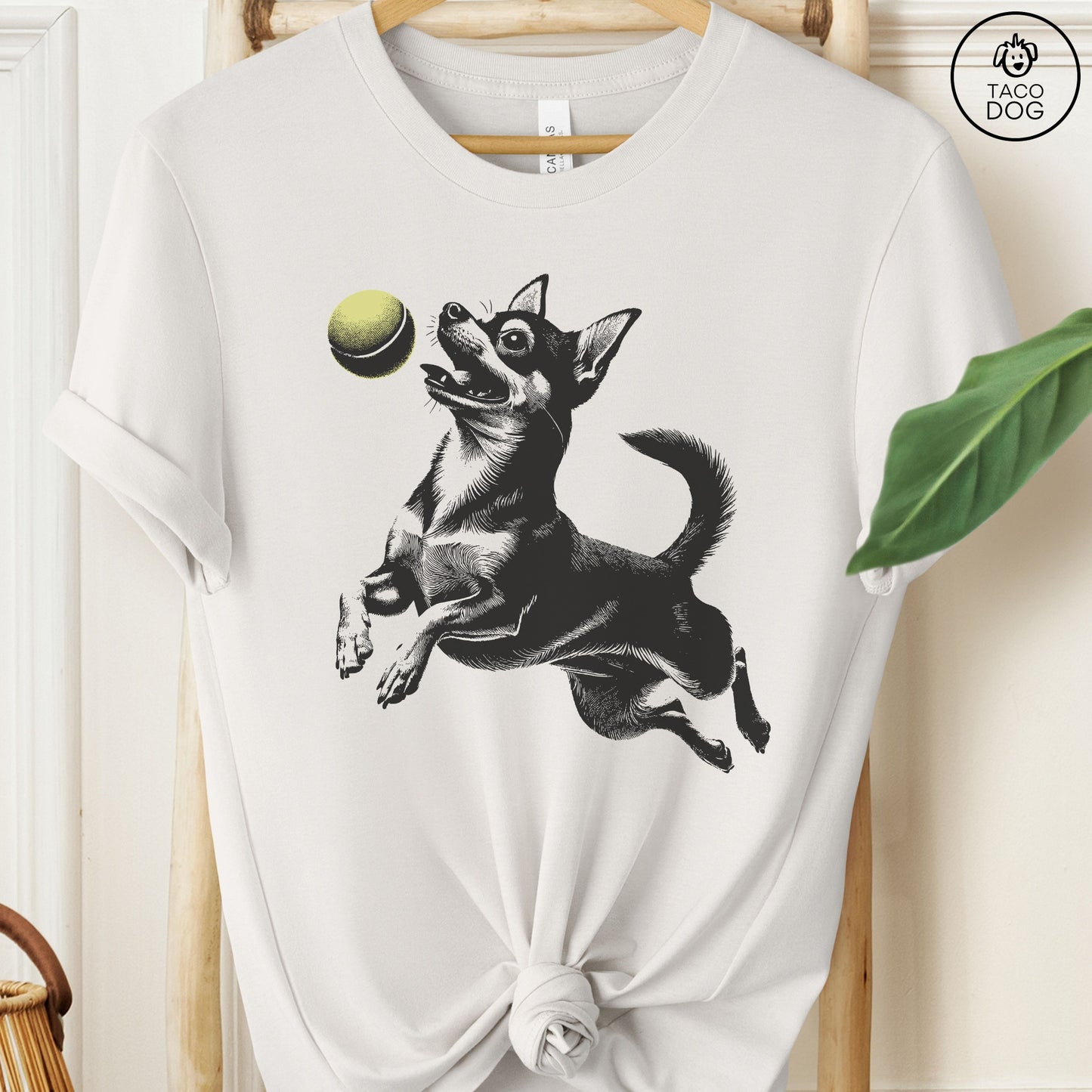 Chihuahua Tennis Ball T-Shirt Vintage White Taco-Dog