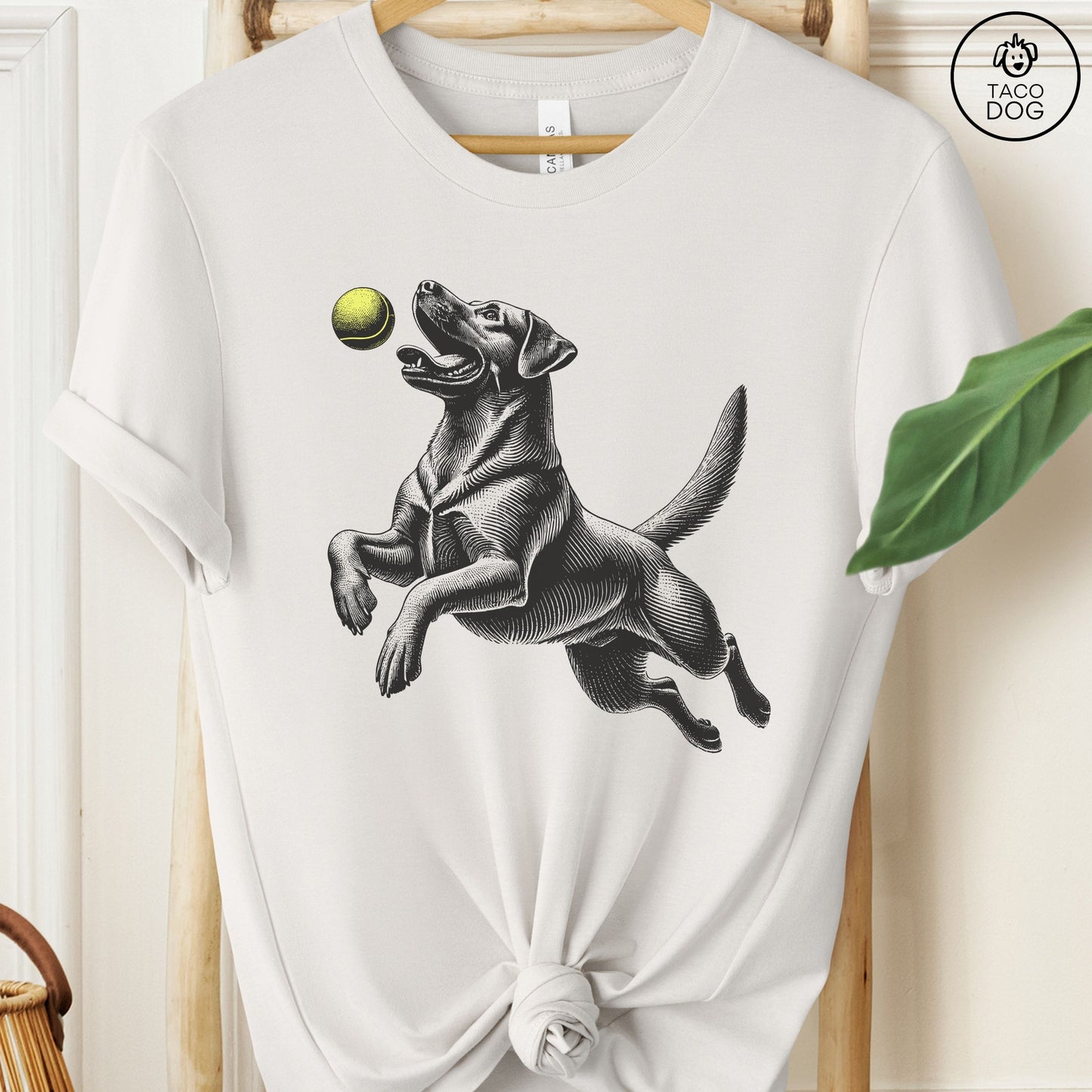 Labrador Retriever Lab Tennis Ball T-Shirt Vintage White Taco-Dog