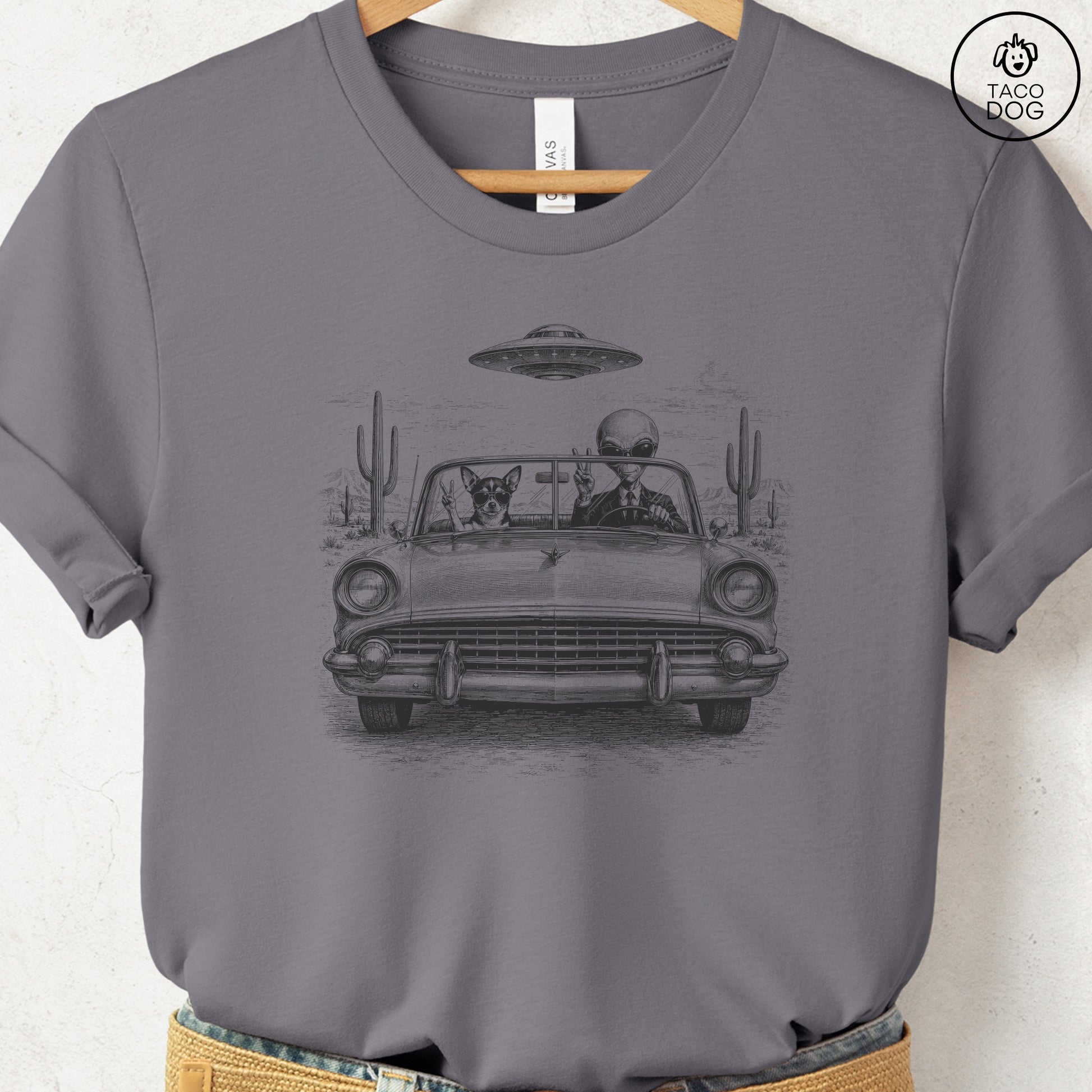Chihuahua Alien Roadtrip T-Shirt Storm Taco-Dog