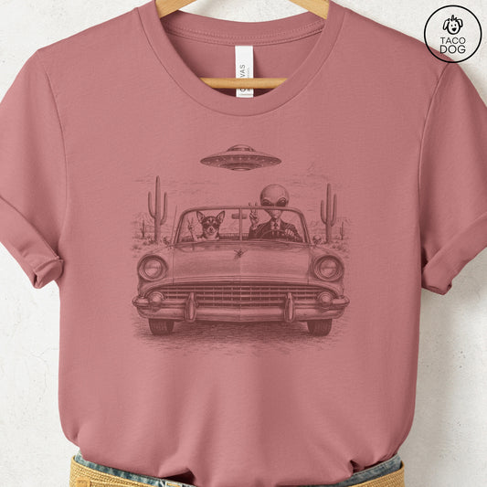 Chihuahua Alien Roadtrip T-Shirt Heather Mauve Taco-Dog