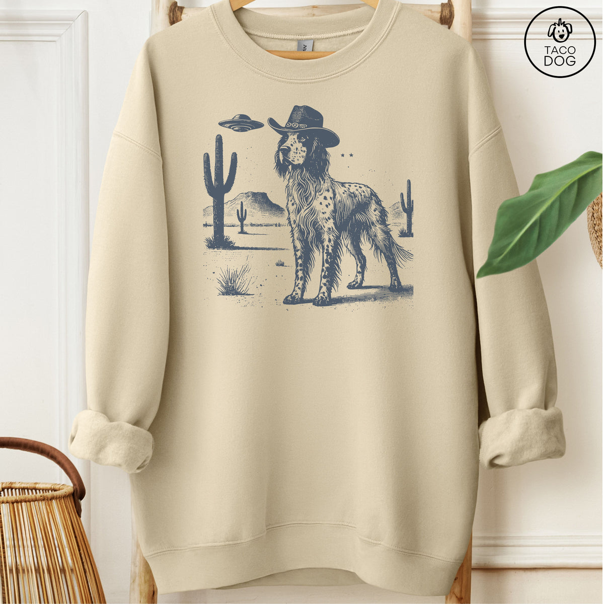 English Setter Cowboy UFO Sweatshirt Sand Taco-Dog