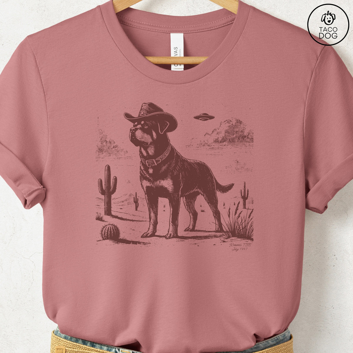 Rottweiler Cowboy UFO T-Shirt Heather Mauve Taco-Dog